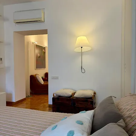 Smm Apartment *